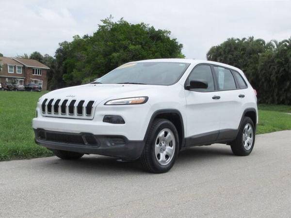 2016 Jeep Cherokee Se Habla Espaol - cars & trucks - by dealer -... for sale in Fort Myers, FL – photo 3