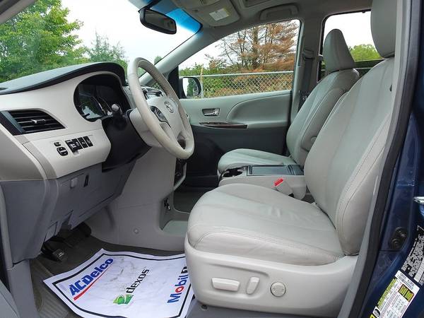 Toyota Sienna XLE Navigation Leather DVD Sunroof Van Mini Vans Loaded for sale in Norfolk, VA – photo 15