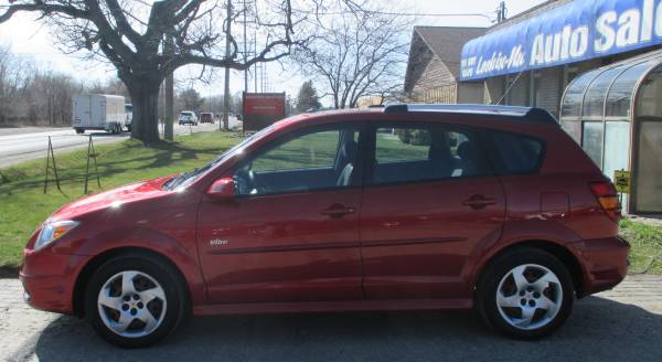 CLEAN! 2008 PONTIAC VIBE GAS SAVER RUNS GREAT 1 OWNER! - cars & for sale in Waterford, MI – photo 2