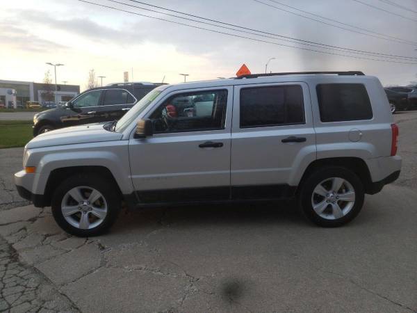 2011 Jeep Patriot Sport 4x4 4dr SUV - cars & trucks - by dealer -... for sale in Johnston, IA – photo 6