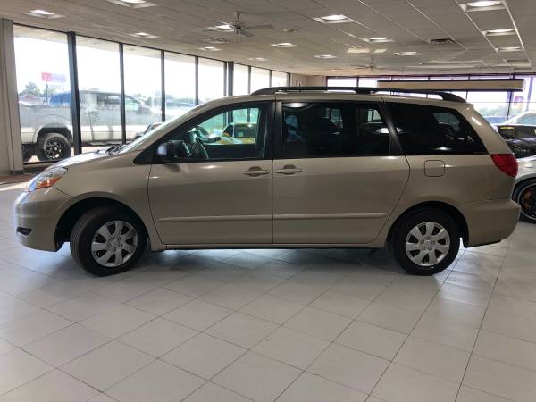 2006 TOYOTA SIENNA LE 7 PASSENGER for sale in Springfield, IL – photo 4