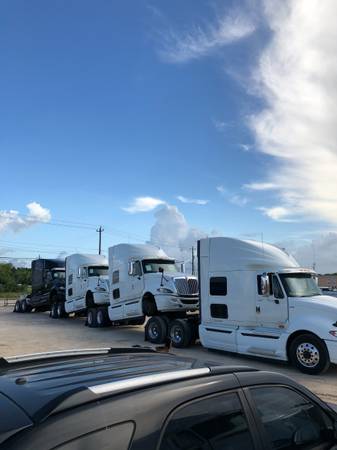 2012 International Prostar semi trucks sleepers camiones 30 units for sale in Laredo, TX – photo 12