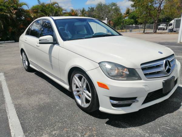 2012 MERCEDES BENZ C300 - - by dealer - vehicle for sale in Fort Lauderdale, FL – photo 3