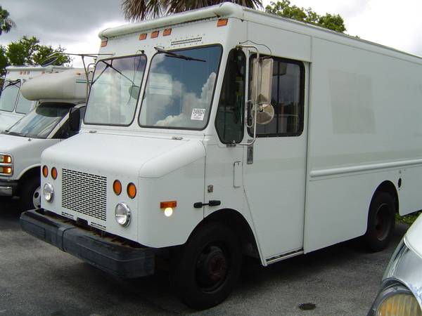 02 Fed Ex Chevy Diesel Van Cargo Box Truck $11995 for sale in Cocoa, FL – photo 2