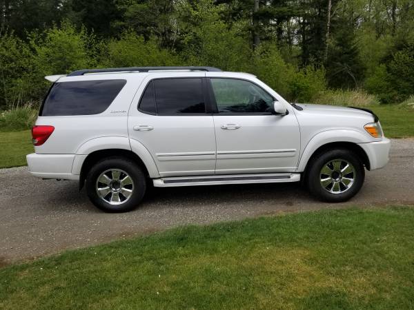 2005 Toyota Sequoia Limited 4WD for sale in Battle ground, OR – photo 2