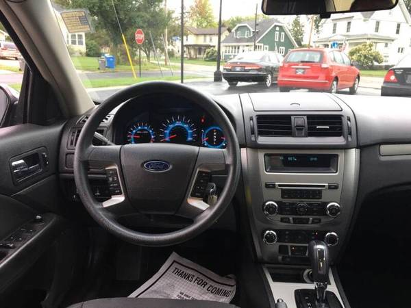 2012 Ford Fusion SE 4dr Sedan - cars & trucks - by dealer - vehicle... for sale in Watertown, WI – photo 5