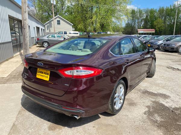 2013 Ford Fusion 4dr Sdn SE FWD - - by dealer for sale in center point, WI – photo 3