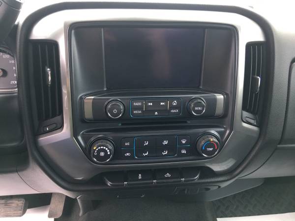 2018 Chevy Silverado LT Crew Cab 5.3L 6.5' Box! White! for sale in Bridgeport, NY – photo 21