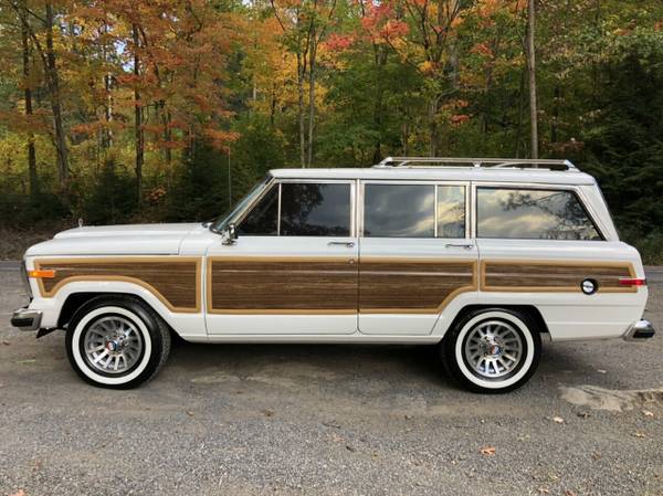 1988 *Jeep* *Grand Wagoneer* *Woody Wagon* White - cars & trucks -... for sale in Johnstown , PA – photo 7