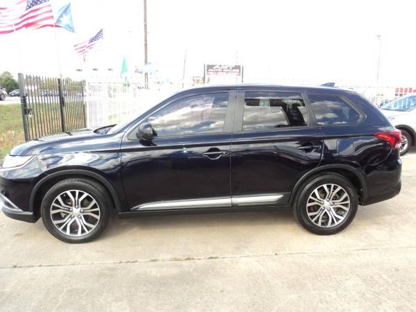 2017 Mitsubishi Outlander ES 4dr SUV - cars & trucks - by dealer -... for sale in Houston, TX – photo 6