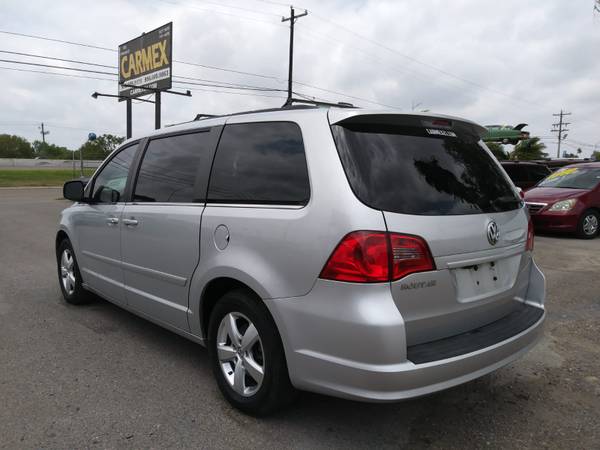 **** 2011 Volkswagen Routan Titulo Limpio **** for sale in Alamo, TX – photo 3