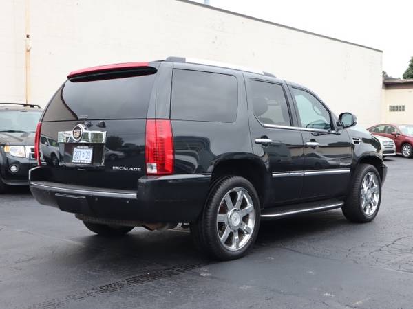 2011 CADILLAC ESCALADE LUXURY with for sale in Holland , MI – photo 4