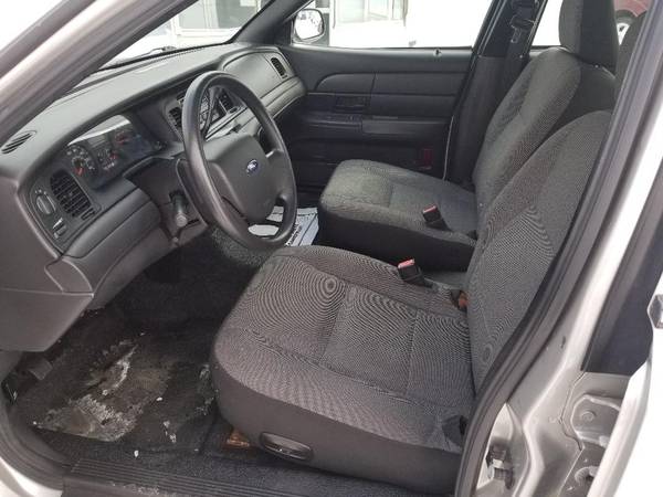 2006 Ford Crown Victoria 70K Miles, Pwr Locks/Wind for sale in Kentwood, MI – photo 7