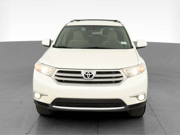 2013 Toyota Highlander Plus Sport Utility 4D suv White - FINANCE -... for sale in Fresh Meadows, NY – photo 17