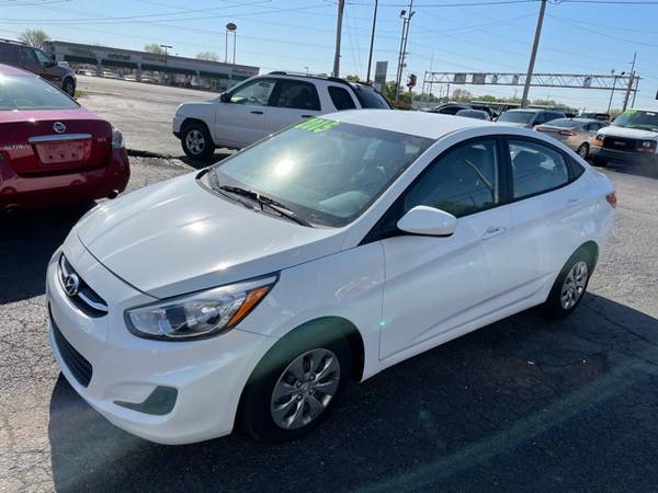 2015 HYUNDAI ACCENT GLS 17K miles only - - by dealer for sale in REYNOLDSBURG, OH – photo 4