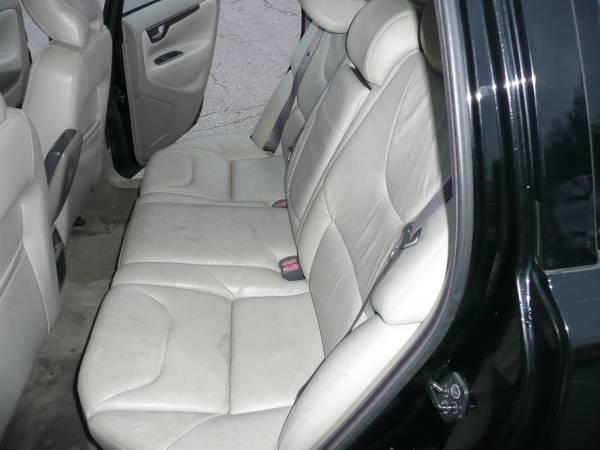 2003 VOLVO V70 wagon - cars & trucks - by dealer - vehicle... for sale in KCMO, MO – photo 13