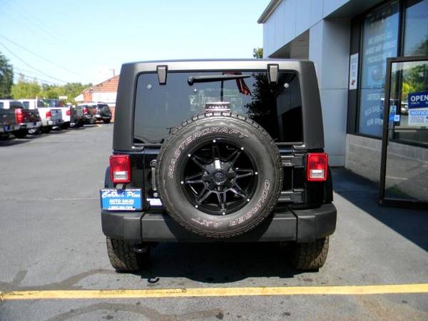 2014 Jeep Wrangler SAHARA 4WD AUTOMATIC WITH HARDTOP for sale in Plaistow, MA – photo 7