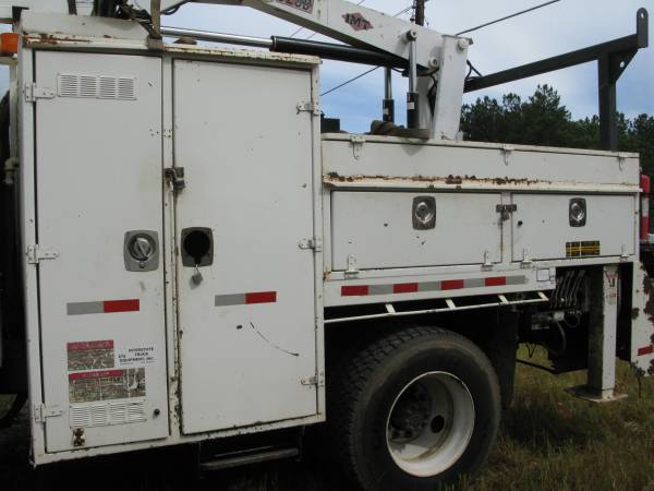 2000 International 4700 Service Truck Automatic for sale in Marietta, GA – photo 3