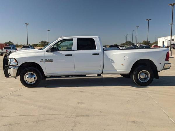 2018 Ram 3500 Tradesman - - by dealer - vehicle for sale in North Floresville, TX – photo 7