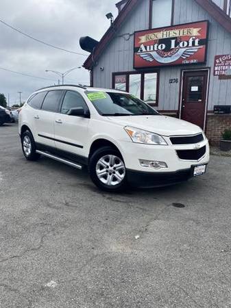 2011 Chevrolet Traverse - Financing Available! - cars & trucks - by... for sale in Rochester , NY