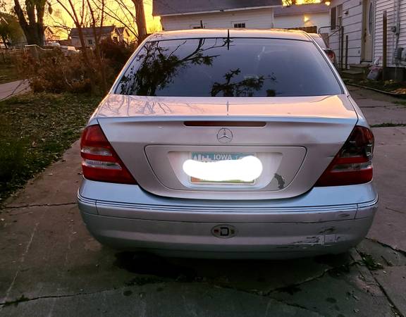 2006 Mercedes Benz c230 - cars & trucks - by owner - vehicle... for sale in Cedar Rapids, IA – photo 3
