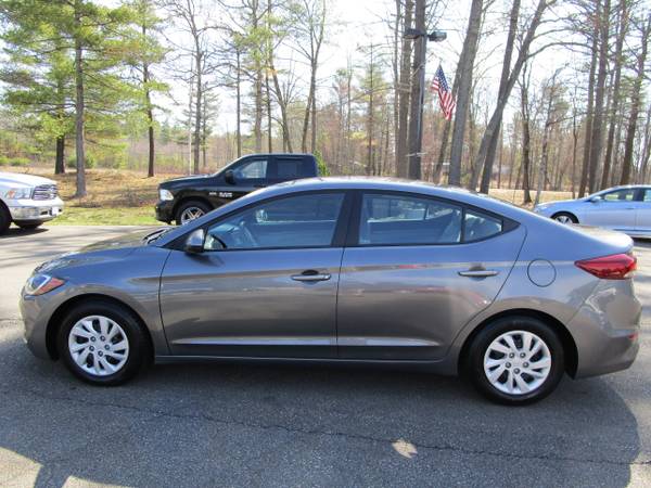 2018 HYUNDAI ELANTRA SE ONLY 41K WITH FACTORY WARRANTY - cars & for sale in Loudon, NH – photo 10
