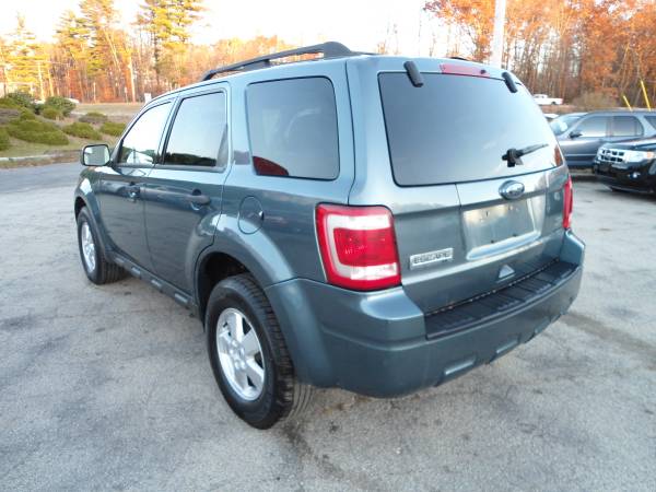 2010 Ford Escape XLT AWD SUV Extra Clean ***1 Year Warranty*** -... for sale in Hampstead, NH – photo 5