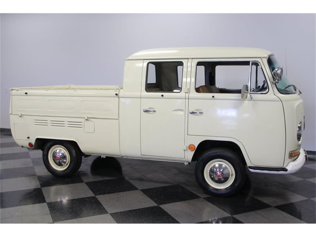 1968 Volkswagen Transporter for sale in Concord, NC – photo 15