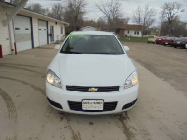 2011 Chevy Impala LT**2 Owner/New Tires/94K**{www.dafarmer.com} for sale in CENTER POINT, IA – photo 3