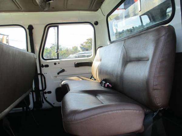 2000 International 4700 DT 4700 CRANE TRUCK CREW CAB - cars & trucks... for sale in south amboy, FL – photo 16