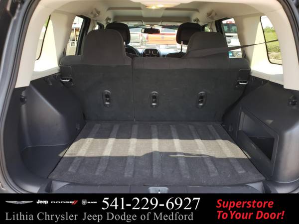 2017 Jeep Patriot Sport FWD - - by dealer - vehicle for sale in Medford, OR – photo 13