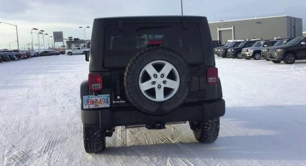 2012 Jeep Wrangler Rubicon CALL James--Get Pre-Approved 5 Min - cars... for sale in Anchorage, AK – photo 7