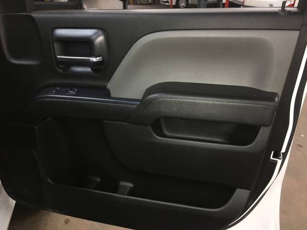 2016 Chevrolet Silverado K3500HD Crew Cab 4X4 Flatbed 6 6L Duramax for sale in Arlington, IA – photo 12