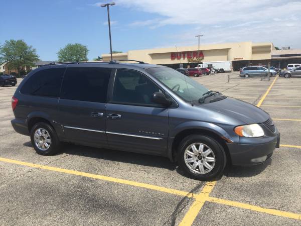 2001 Chrysler Town And Country for sale in South Elgin, IL – photo 2