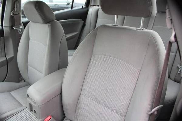 2007 Saturn Aura XE NO ACCIDENTS EXTRA CLEAN 118K SILVER MUST SEE! for sale in south amboy, NJ – photo 11
