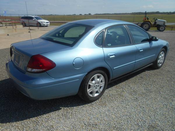 2005 Ford Taurus SE for sale in McConnell AFB, KS – photo 5