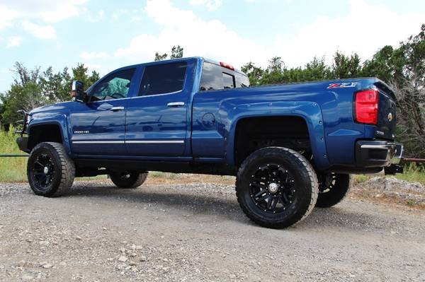 2016 CHEVROLET 2500 LTZ*DURAMAX*LIFTED*TOYOS*RANCH HANDS*AMP STEPS!! for sale in Liberty Hill, IL – photo 4