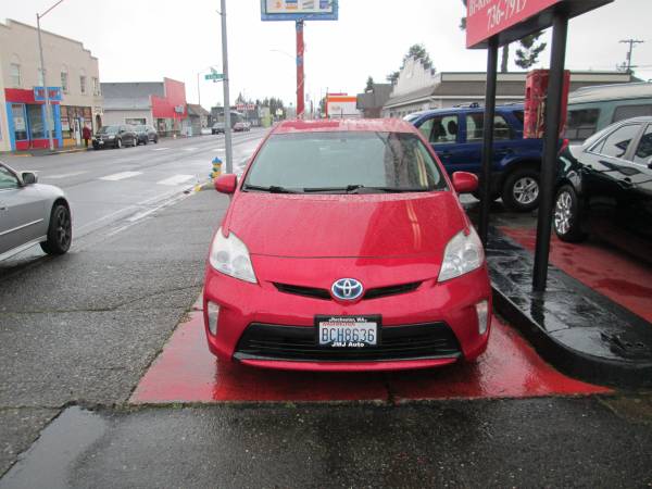 2013 Toyota Prius Three Hybrid - - by dealer - vehicle for sale in Centralia, OR – photo 2