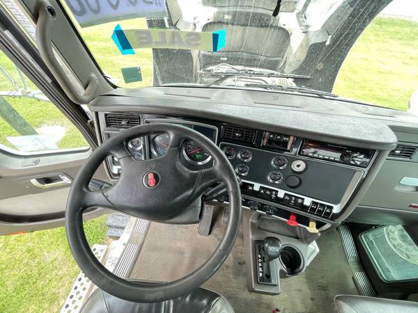 2012 Kenworth T800 Day Cab for sale in Elk River, MN – photo 6