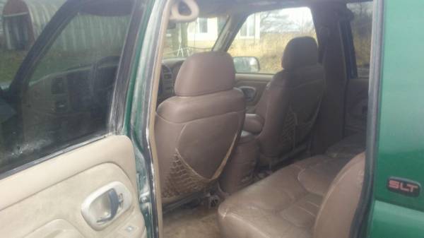 1999 GMC Suburban 1500 4x4 - cars & trucks - by owner - vehicle... for sale in Remington, IL – photo 4