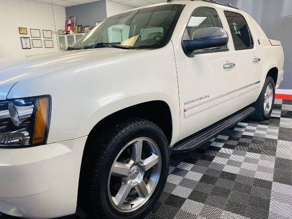 2013 Chevrolet Chevy Avalanche LTZ - cars & trucks - by dealer -... for sale in Plano, TX – photo 3
