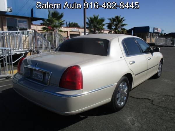 2003 Lincoln Town Car CARTIER - SUNROOF - LEATHER AND HEATED SEATS -... for sale in Sacramento , CA – photo 3