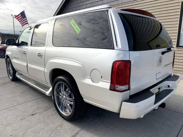 2006 Cadillac Escalade ESV 4dr AWD - - by dealer for sale in Chesaning, MI – photo 6