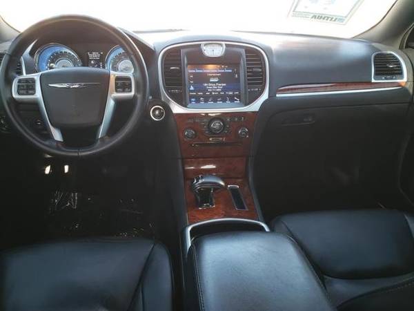 2012 Chrysler 300 4dr Sdn V6 Limited RWD Sedan - - by for sale in Medford, OR – photo 16