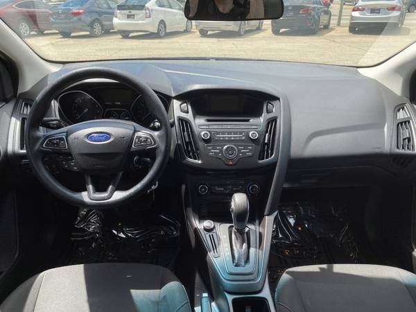 2017 Ford Focus SE. ONE OWNER! FREE 4 MONTH WARRANTY!. Apply Online... for sale in Mishawaka, IN – photo 10