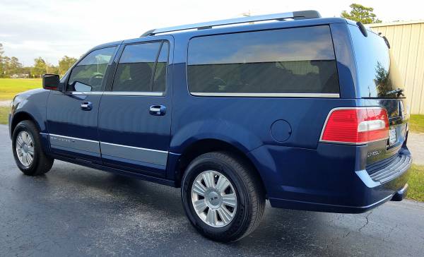 2008 Lincoln Navigator L Elite V8 2wd 7 Passenger, Power Everything! for sale in NEWPORT, NC – photo 2