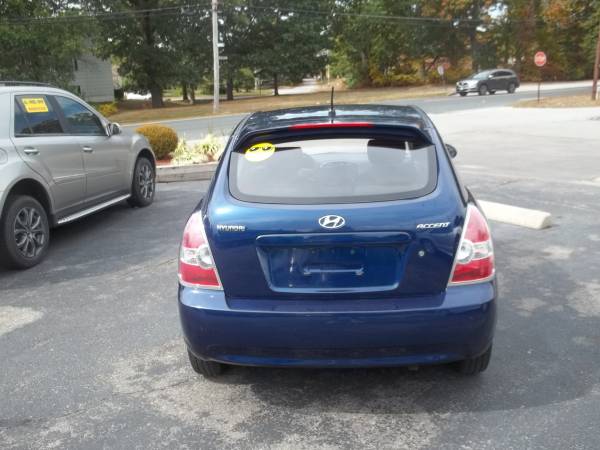 2008 HYUNDAI ACCENT GS 3 - DR. - 5 SPEED - A/C - 84K - MUST SEE -... for sale in Warwick, RI – photo 4