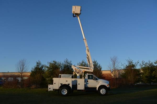 2007 Ford F750 45ft Bucket Truck - cars & trucks - by dealer -... for sale in Crystal Lake, KY – photo 11