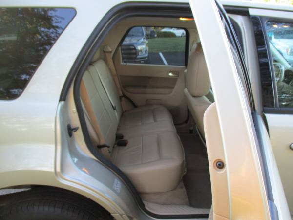 2011 FORD ESCAPE (LIMITED) ALL WHEEL DRIVE/1-OWNER/NAVIGATION/CAMERA for sale in Leesburg, District Of Columbia – photo 14