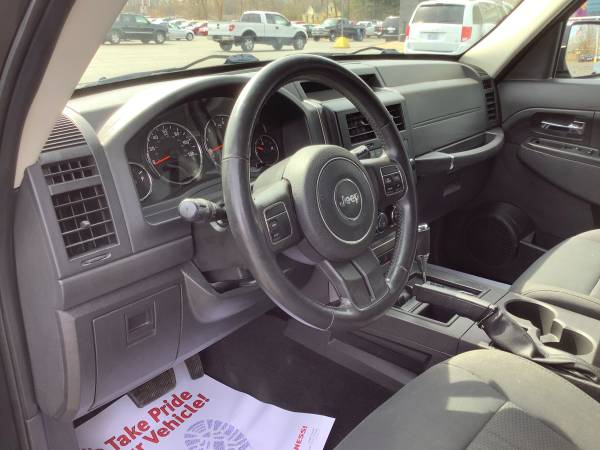 Clean! 2012 Jeep Liberty Sport! 4x4! Dependable! for sale in Ortonville, MI – photo 15